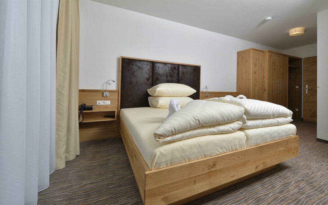 Wohnbeispiel Zimmer Almhotel Kärnten - Restaurant-impression #13