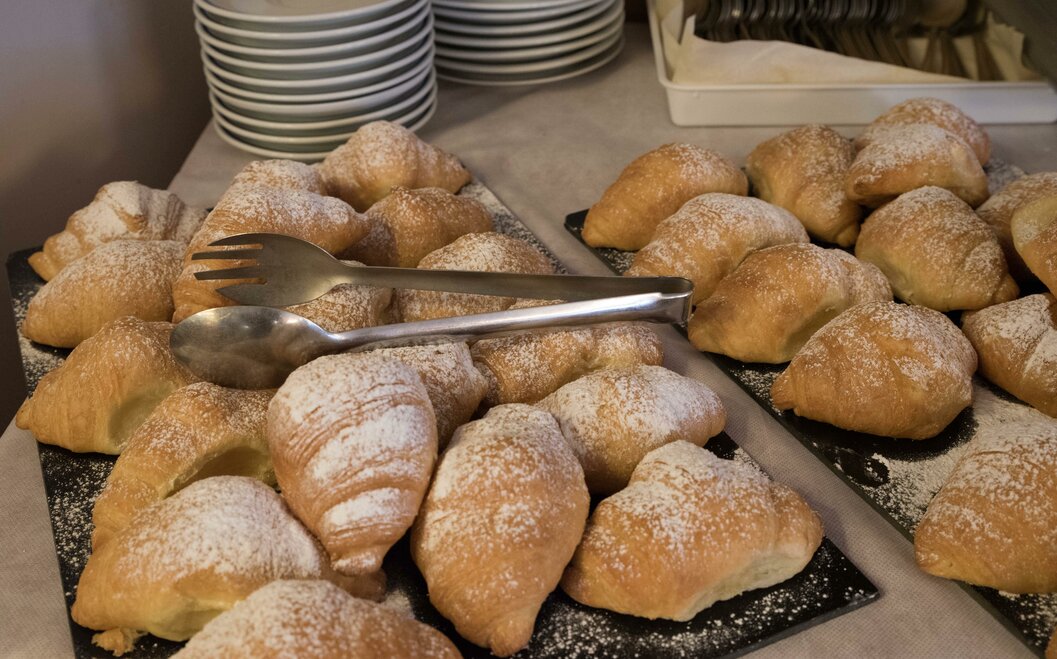 Frühstücks-Buffet Frühstücks-Buffet